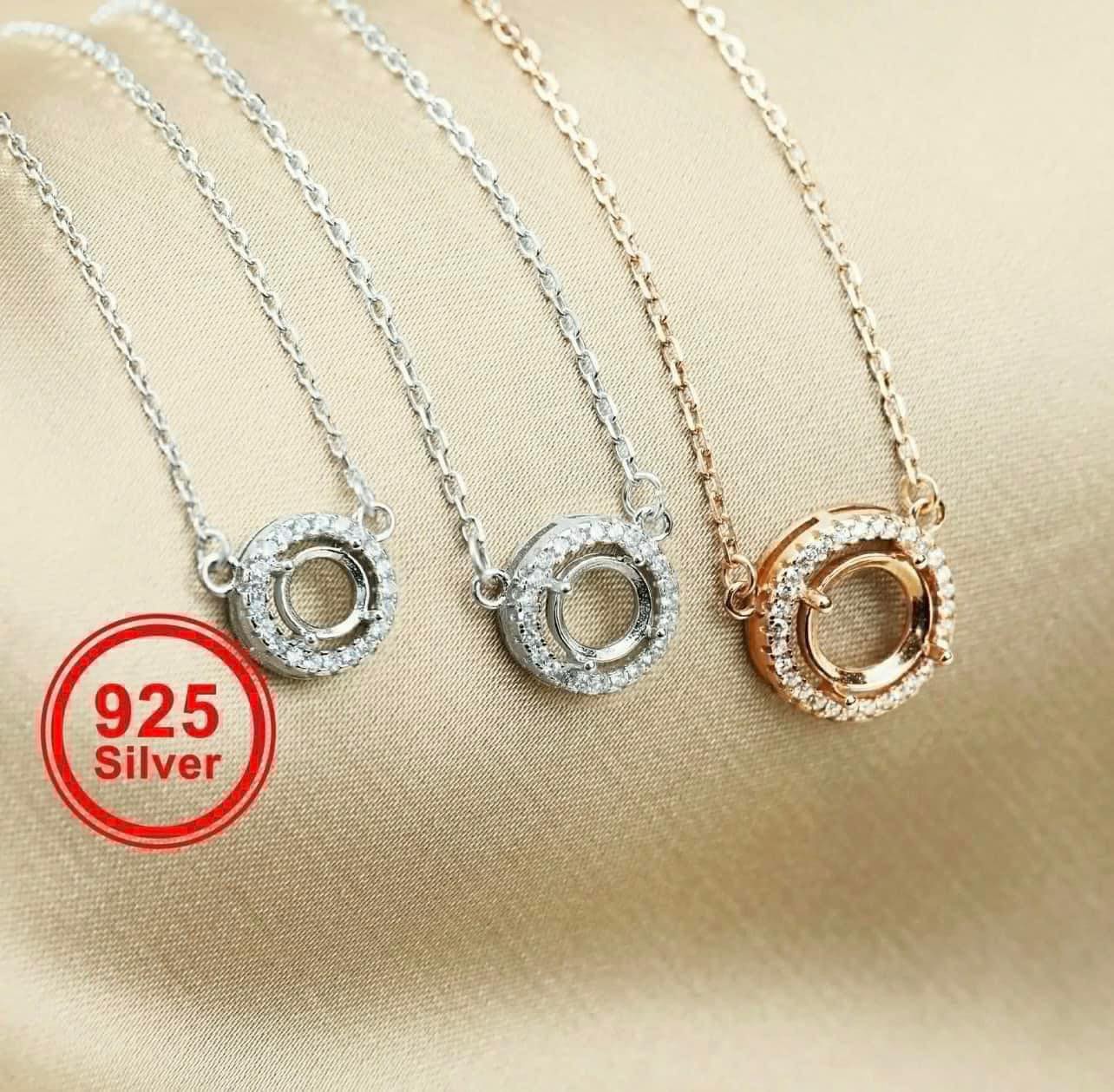 Elegant Circle Necklace